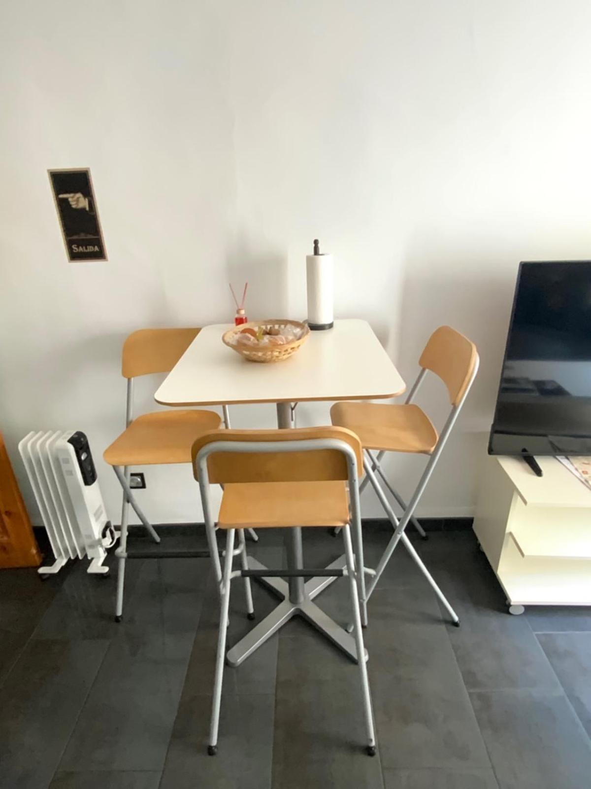 ᛕꮧℤεℝεs Apartament Caces Extérieur photo